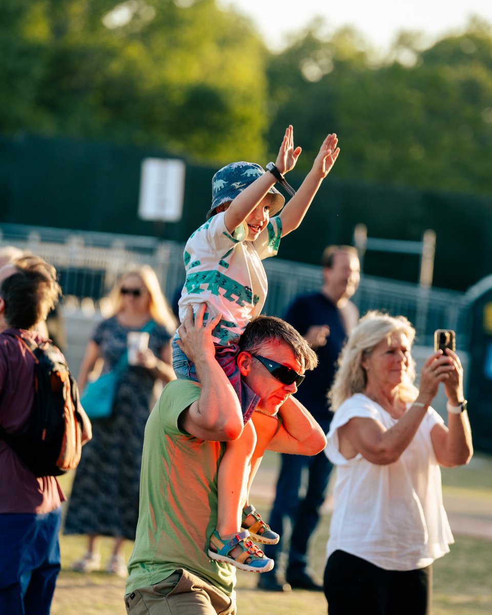 bstopenhouse's tweet image. Thank you so much for the most amazing @bstopenhouse 2025 - two weeks of the most thrilling events and activities, the first-ever @OfficialPDC presents The Hyde Park Darts Championship and the magical All Things Orchestral concert 🥳
See you in 2026! ✨
#OpenHouse #BSTHydePark