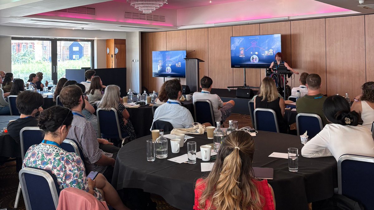 bsicongress's tweet image. A brilliant day at our 'Diversity in immunology' event with @London_immuno 🧬
We explored the many layers of diversity, from immune responses to researcher perspectives, through inspiring talks, posters, and conversations #LIG25
Don’t miss future events: bit.ly/3v2aAi1