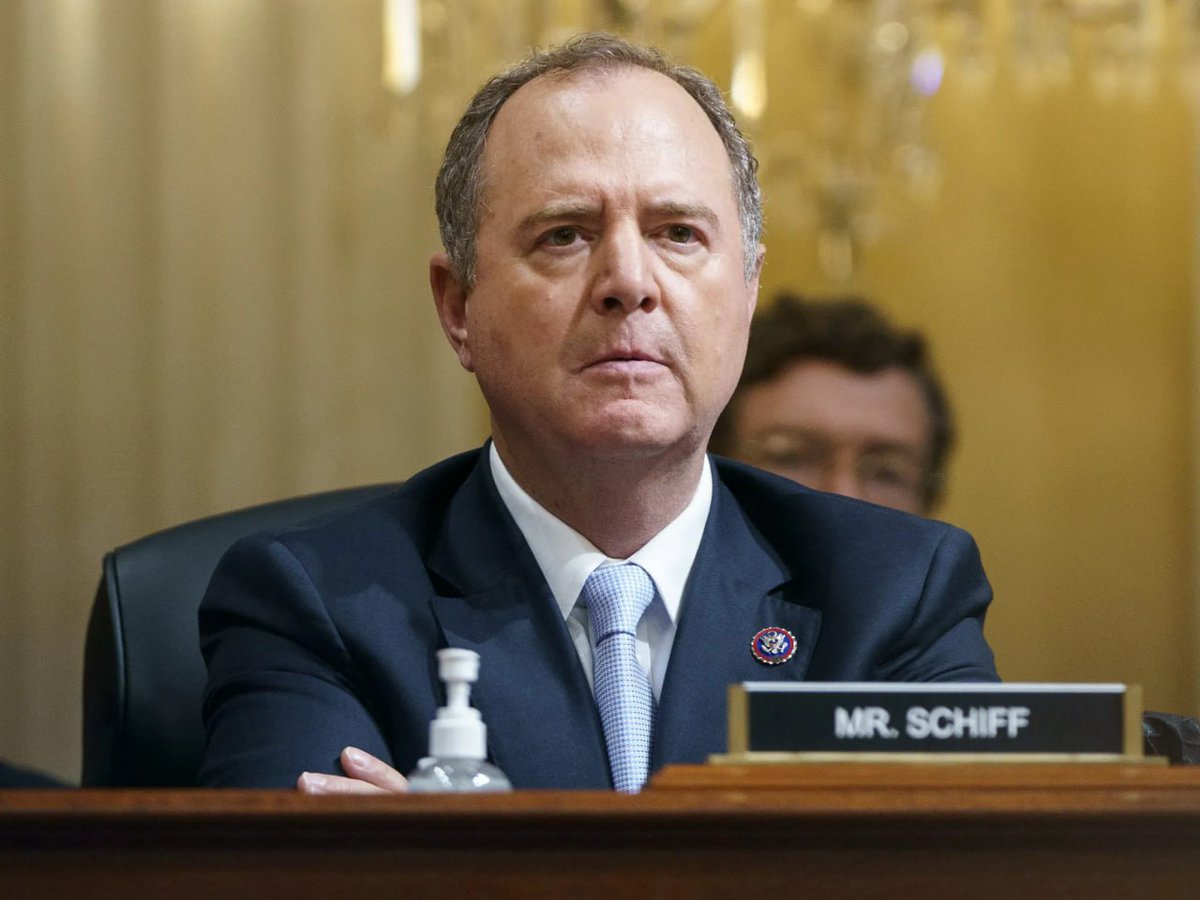 SaveAmericaNew's tweet image. 🚨BREAKING: JD Vance calls for Adam Schiff’s removal from Congress, accusing him of treason over the Russian Collusion scandal and dishonesty.
Do you agree JD Vance?
YES or NO?