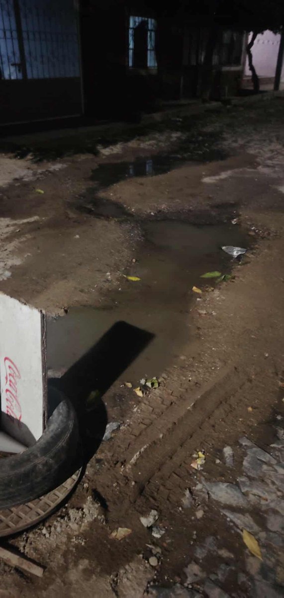 *¡Atención! Reporte de Fugas de Agua y Aguas Negras*

Calle Leona vicario y Quintana Roo en la Colonia Nueva España .
<a href="/siapagdl/">Siapagdl</a> <a href="/Linea_Zapopan/">Línea 24/7 Zapopan</a> <a href="/ZapopanGob/">Gobierno de Zapopan</a> <a href="/GobiernoJalisco/">Gobierno de Jalisco</a>