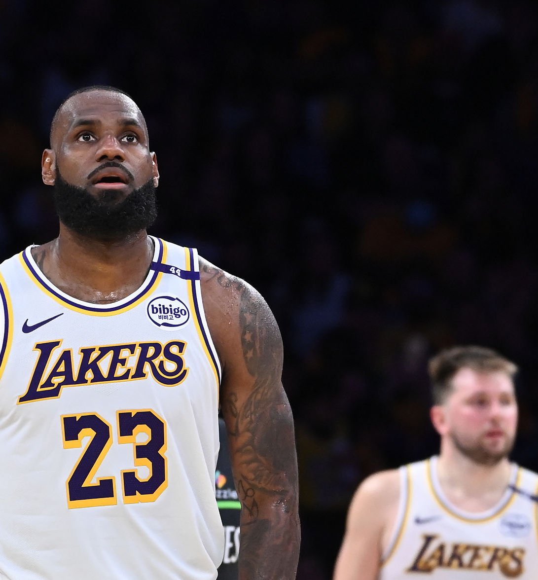 NBACentral (@thedunkcentral) on Twitter photo All signs point to the Lakers wanting to move on from LeBron James by the spring of 2026, per <a href="/ramonashelburne/">Ramona Shelburne</a> & <a href="/WindhorstESPN/">Brian Windhorst</a>
“The Lakers had already made their statement in not offering James a contract beyond this season. It was abundantly clear that the 21-time All-Star's All signs point to the Lakers wanting to move on from LeBron James by the spring of 2026, per <a href="/ramonashelburne/">Ramona Shelburne</a> & <a href="/WindhorstESPN/">Brian Windhorst</a>
“The Lakers had already made their statement in not offering James a contract beyond this season. It was abundantly clear that the 21-time All-Star's