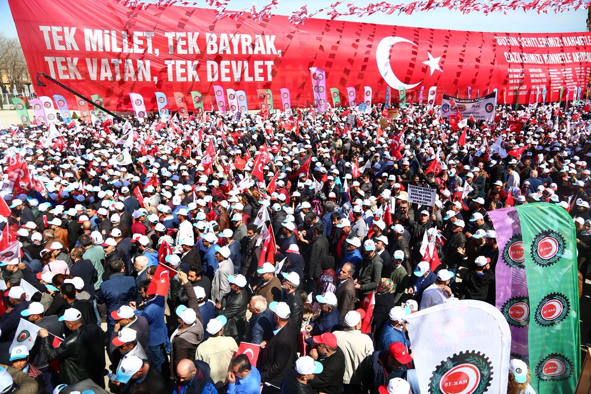 HAK-İŞ olarak kamu işçisinin hakkı teslim edilene kadar sahada, alanda, müzakere masasındayız.

#işçimüjdebekliyor 

<a href="/tcbestepe/">T.C. Cumhurbaşkanlığı</a> <a href="/HMBakanligi/">T.C. Hazine ve Maliye Bakanlığı</a> <a href="/csgbakanligi/">T.C. Çalışma ve Sosyal Güvenlik Bakanlığı</a>