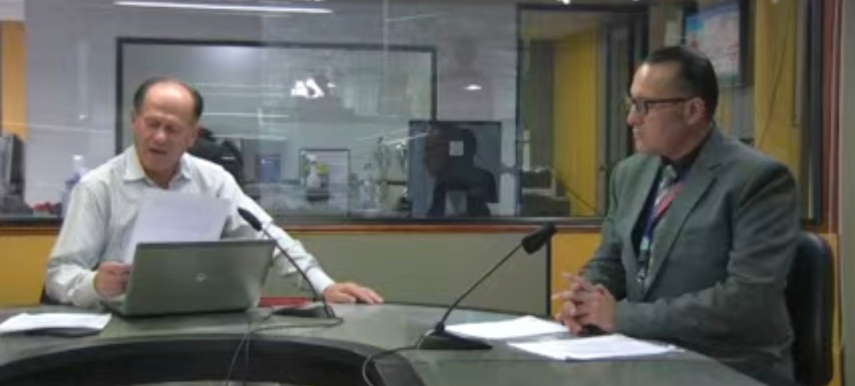 En el Programa Regresando con Andrés Carrion de Radio Quito en AM y Radio Platinium FM hablamos sobre la no entrega del medicamento TRANSLARNA por parte de la Gerente Maribel López y su Director Médico Henry Gaybor del Hospital de Especialidades Carlos Andrade Marín , poniendo en