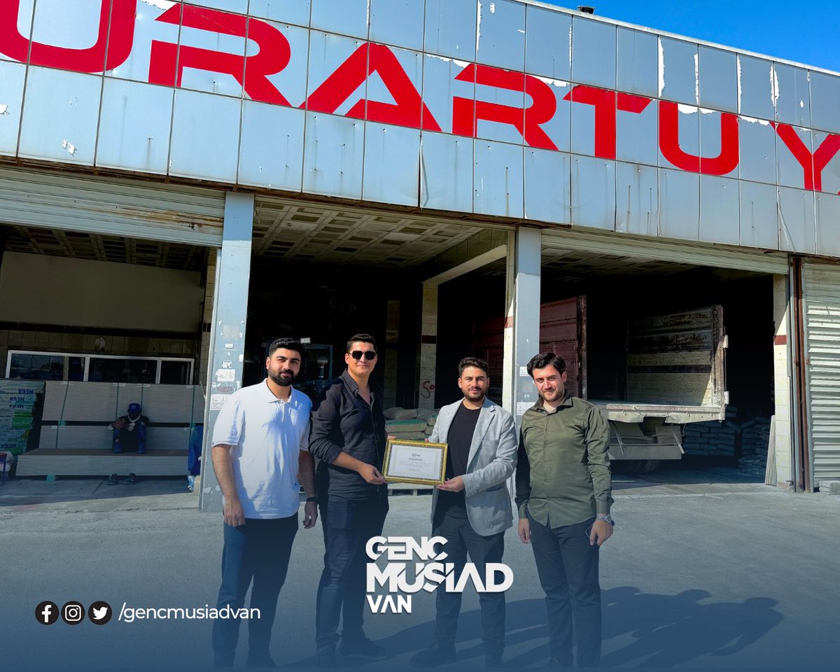 Genç MÜSİAD Van (@vangencmusiad) on Twitter photo 📍Üye ziyareti, Urartu Yapı
Genç MÜSİAD Van Şube Başkanımız Muhammed Can Yektaş ve Başkan yardımcılarımız, üyemiz Urartu Yapı sahibi Yusuf İzzet Aras’ı ziyaret etti. Başkanımız Yektaş tarafından Üyemiz Yusuf İzzet Aras’a mukaddime tablosu hediye edildi.
<a href="/canykts/">Muhammed Can Yektaş</a> <a href="/MagsumU/">Mağsum Usta</a> 📍Üye ziyareti, Urartu Yapı
Genç MÜSİAD Van Şube Başkanımız Muhammed Can Yektaş ve Başkan yardımcılarımız, üyemiz Urartu Yapı sahibi Yusuf İzzet Aras’ı ziyaret etti. Başkanımız Yektaş tarafından Üyemiz Yusuf İzzet Aras’a mukaddime tablosu hediye edildi.
<a href="/canykts/">Muhammed Can Yektaş</a> <a href="/MagsumU/">Mağsum Usta</a>