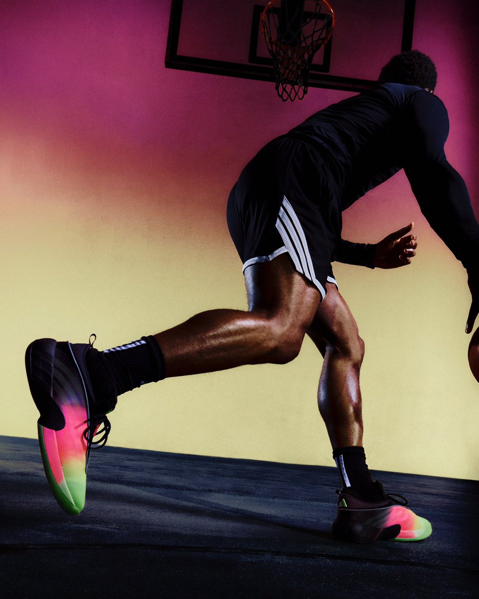 adidasHoops's tweet image. SPIDA’s Too Nice and so are his shoes 😮💨
D.O.N. Issue #7 “Camp” drops tomorrow in the US: adidas.com/us/d.o.n.-issu…