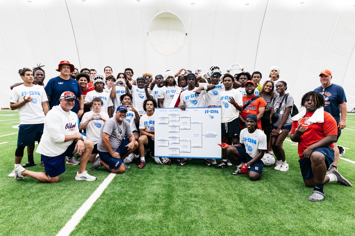 titanscommunity's tweet image. Congratulations to @OHSPatsFootball for winning the Nike 11-On Tournament and to @pagefootball for taking home the linemen challenge and team relay titles🏈
Shoutout to all 10 teams for coming out and competing!