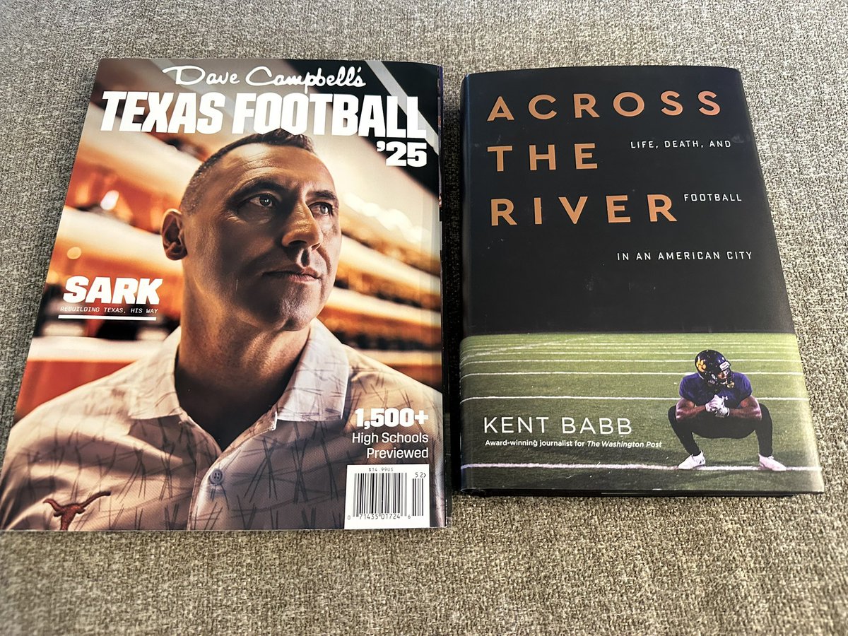 Coach_ZBass's tweet image. A little treasure trove in the mailbox!!
@Matt_Stepp817 
#TXHSFB #DCTF