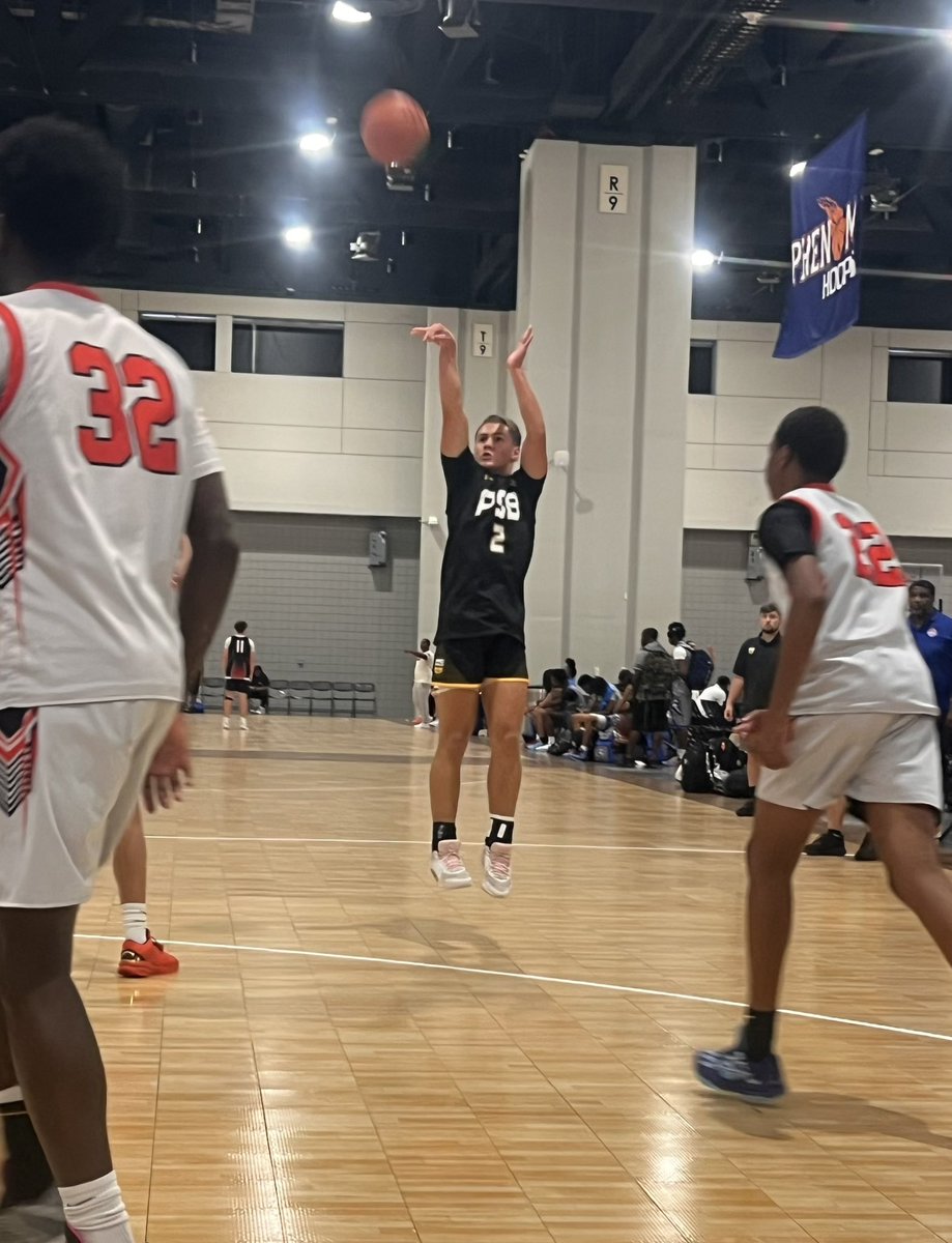 Andrew7Davis's tweet photo. Phenom Hoops Live
Raleigh, NC
Pro Skills Basketball, Winston-Salem
#2 #basketball #hoops #PhenomLIVE #PhenomHoops https://t.co/nnQkqE0x67