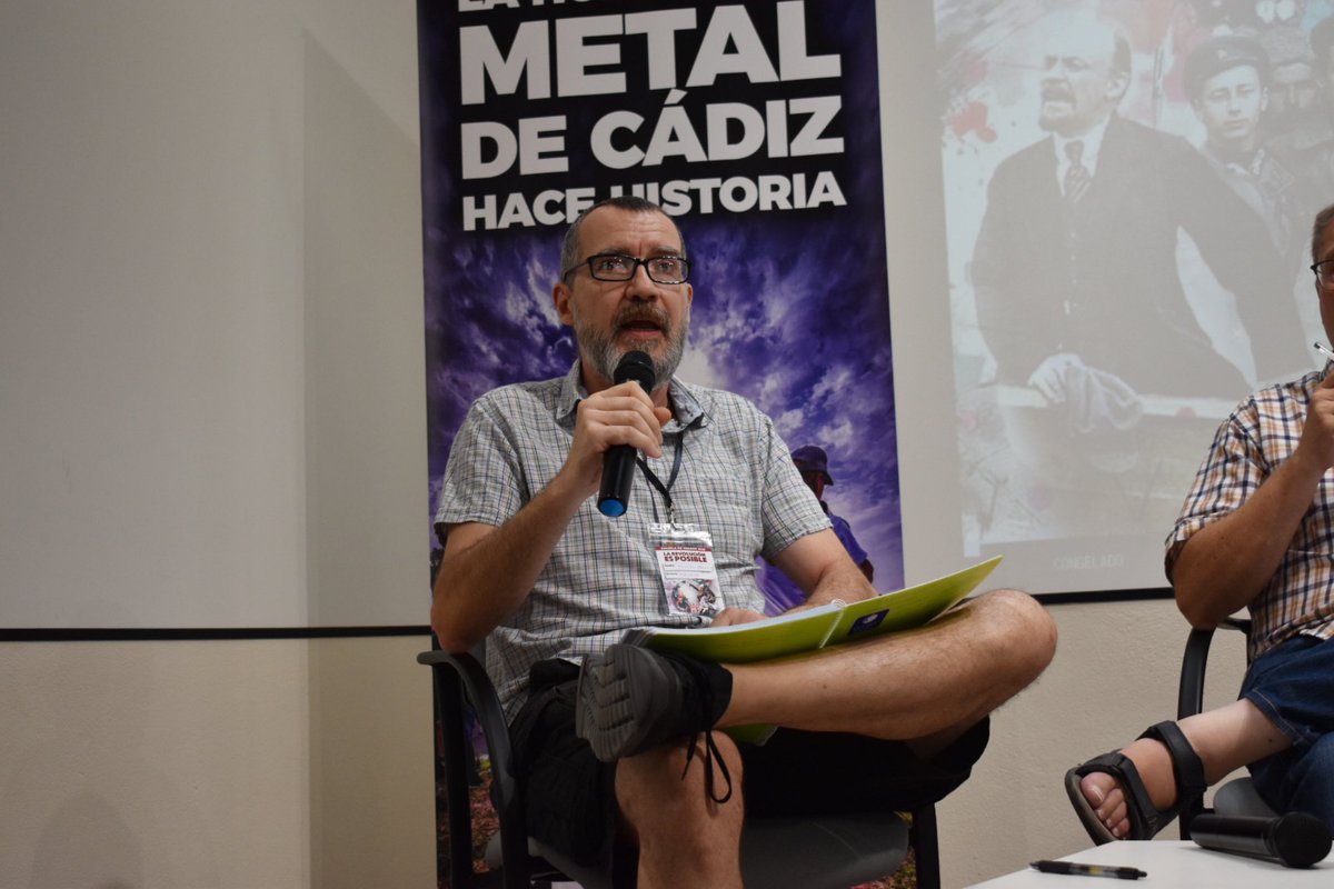 El primer debate de la ESCUELA DE VERANO lo dedicamos a la REVOLUCIÓN RUSA. En 1917, nacía el primer Estado obrero y socialista. El Octubre soviético cambió la historia del mundo.

Hablaremos de todo ello con Bárbara Areal, Miguel Ángel del Barrio, Antonio Gª Sinde y Ana García.