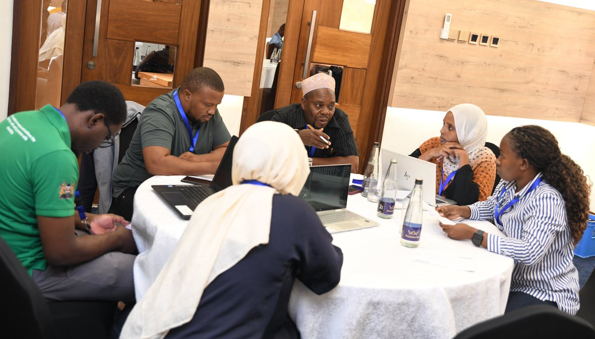 KEMRI_Wellcome's tweet image. Today we held a one-day Malaria Policy Engagement meeting that gathered researchers, national policymakers and county health leaders from Kilifi, Kwale, and Mombasa counties. Organized under the @EDCTP East African Consortium for Clinical Research (EACCR3) malaria work package,…