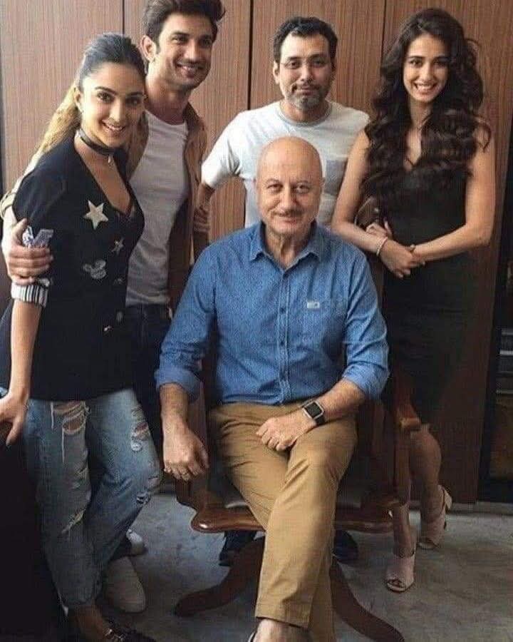 vy0688569's tweet photo. sushant singh rajput you will always live in us 😭🙏💛🔥❤️‍🩹❤️

#SushantSinghRajput𓃵 
#JusticeForSushant️SinghRajput 
#BoycottBollywood 
#narendermodi 
#Amitshah https://t.co/PG6dZ6RWta