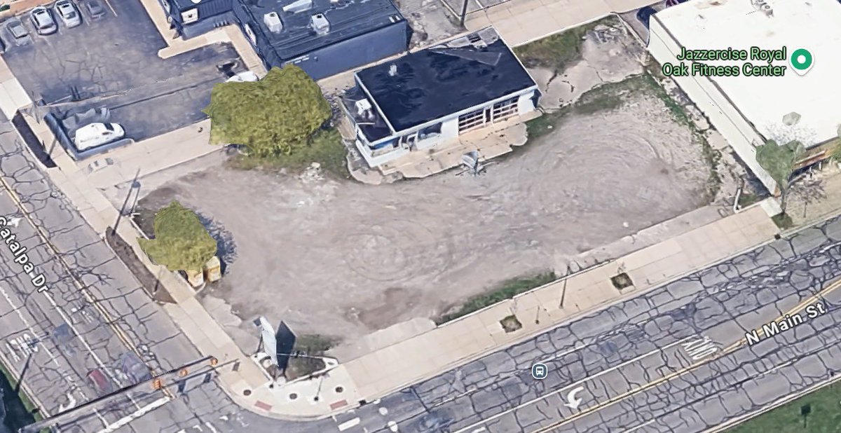 RoyalOakAcorn's tweet image. There will be a hearing at the next City Commission meeting (7/14) to consider demolition of the former auto service building at Main and Gardenia due to neglect.
There was a previous proposal for apartments there, but it was rejected by the Planning Commission in 2019.