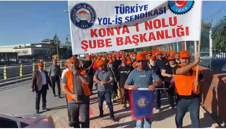 Yunus Emre (@emrebykcrt) on Twitter photo Nereye kadar sessiz kalıp bizleri görmezden geleceksiniz!
Biz daha yeni başlıyoruz! Çok bişey istemiyoruz sadece geçinmek için hakkımızı istiyoruz!
#zordayızgecinemiyoruz
<a href="/tcbestepe/">T.C. Cumhurbaşkanlığı</a> <a href="/csgbakanligi/">T.C. Çalışma ve Sosyal Güvenlik Bakanlığı</a> <a href="/HMBakanligi/">T.C. Hazine ve Maliye Bakanlığı</a>
<a href="/turkiskonf/">TÜRK-İŞ</a> <a href="/Yolissendikasi/">YOL-İŞ Sendikası</a> Nereye kadar sessiz kalıp bizleri görmezden geleceksiniz!
Biz daha yeni başlıyoruz! Çok bişey istemiyoruz sadece geçinmek için hakkımızı istiyoruz!
#zordayızgecinemiyoruz
<a href="/tcbestepe/">T.C. Cumhurbaşkanlığı</a> <a href="/csgbakanligi/">T.C. Çalışma ve Sosyal Güvenlik Bakanlığı</a> <a href="/HMBakanligi/">T.C. Hazine ve Maliye Bakanlığı</a>
<a href="/turkiskonf/">TÜRK-İŞ</a> <a href="/Yolissendikasi/">YOL-İŞ Sendikası</a>