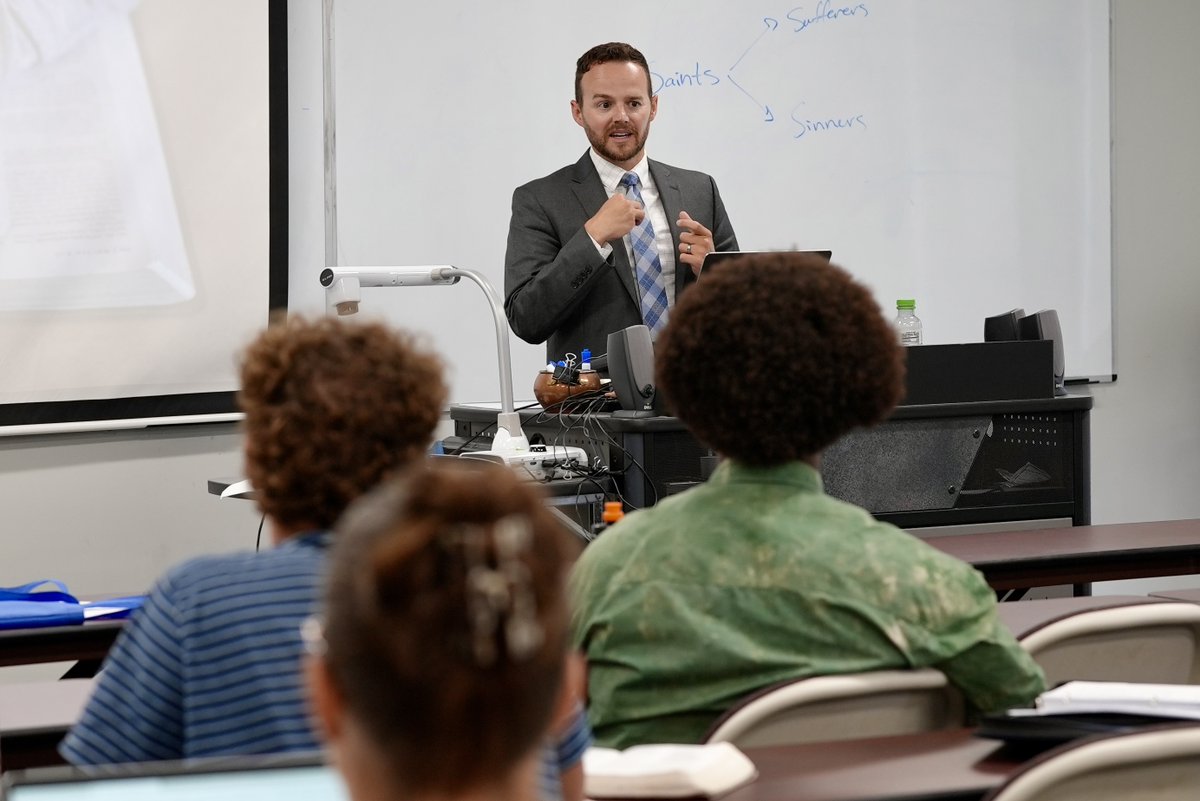 RTSCharlotte's tweet image. Wrapping up another week of Summer intensives!
- Pastoral Counseling taught by @DrKeithAEvans and @j_newheiser
- Commending Christianity in Contemporary Culture taught by @XianMind