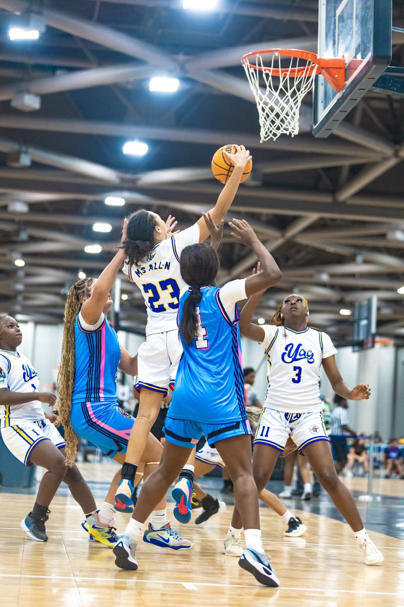 Good Luck <a href="/Makaylasam1/">Makayla sam</a> represent the GTA 💡 well at “The Roses”  🔥🔥🔥🔴🔵 We All Win, When We All N