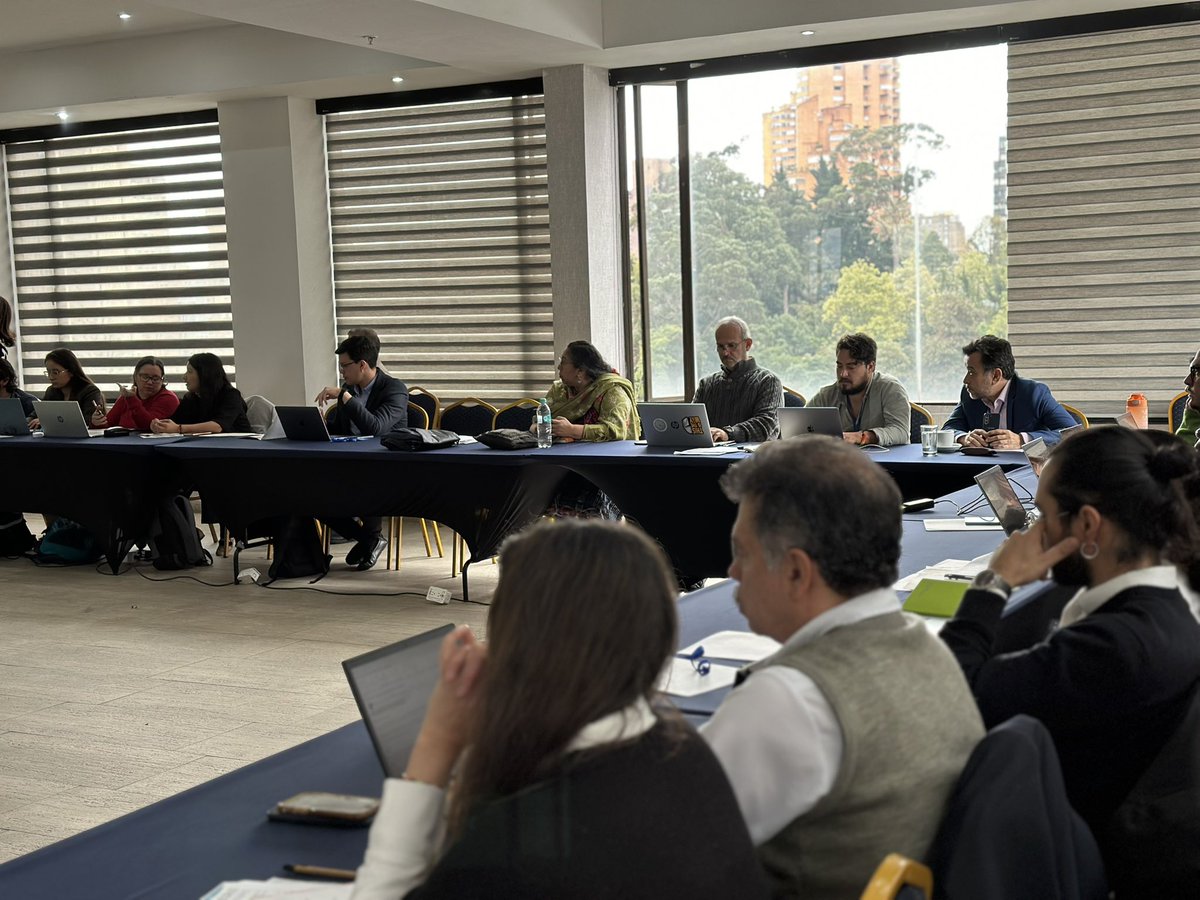CJusticiaMarina's tweet image. 🧩 Las mesas de trabajo ayer dejaron algo claro:
Cada país enfrenta desafíos distintos, pero todos coinciden en la urgencia de actuar.
Hoy, seguimos construyendo propuestas concretas desde la sociedad civil, la academia y los gobiernos.
#COP30 #CambioClimático