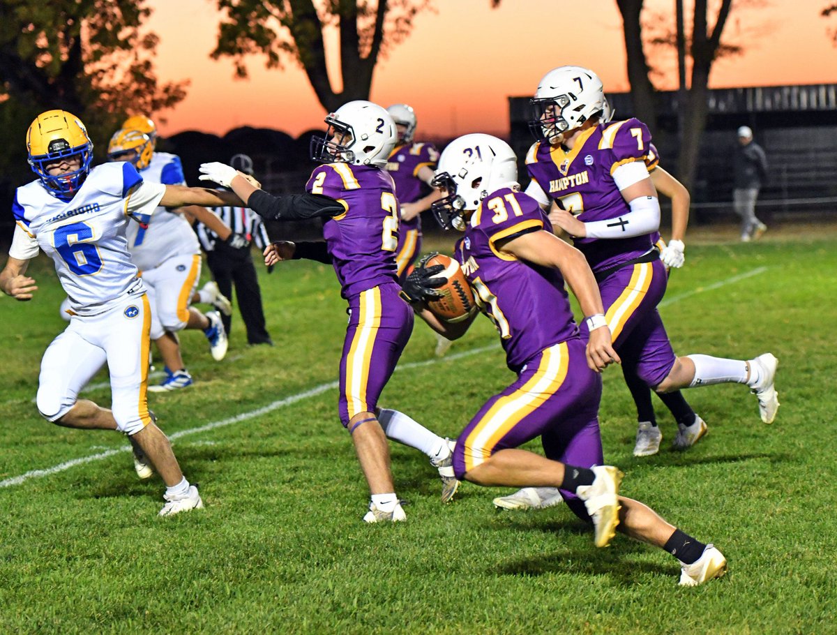 HamptonHawksFB's tweet image. 49 days until we kick off our #FinalFlight Season!