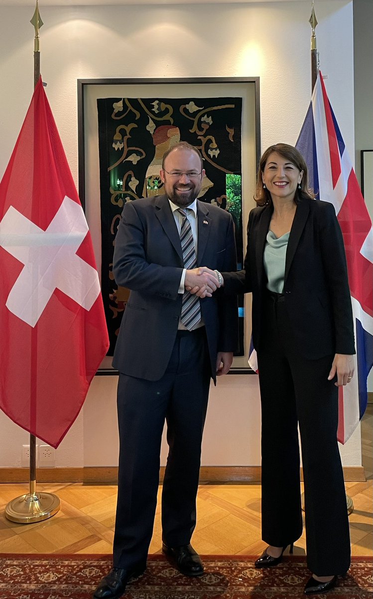 JamesWSquire's tweet image. Great to meet Eva Wilde-Cortés, new Director of @fedpolCH for fascinating discussion of current challenges on law enforcement and policing in Switzerland and our commitment to close 🇬🇧-🇨🇭cooperation to keep citizens of both our countries safe.
@EJPD_DFJP_DFGP @NCA_UK