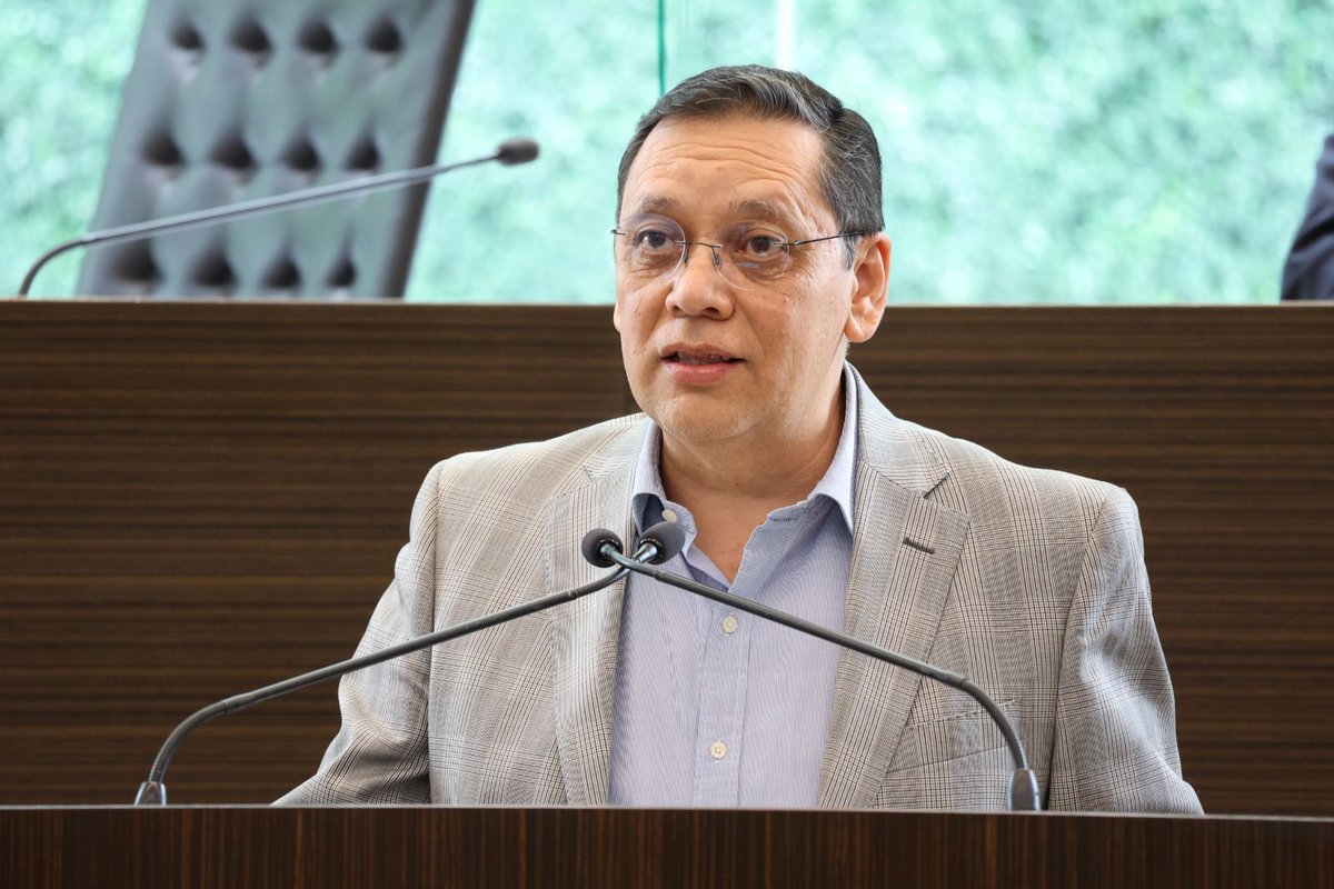 #querétaro #proyectosdemodernización
Ulises Gómez de la Rosa exige comparecencia del secretario de Obras Públicas por fallas en la obra de 5 de Febrero

<a href="/legislaturaqro/">Legislatura Qro.</a>

polemicaqueretaro.com/ulises-gomez-d…