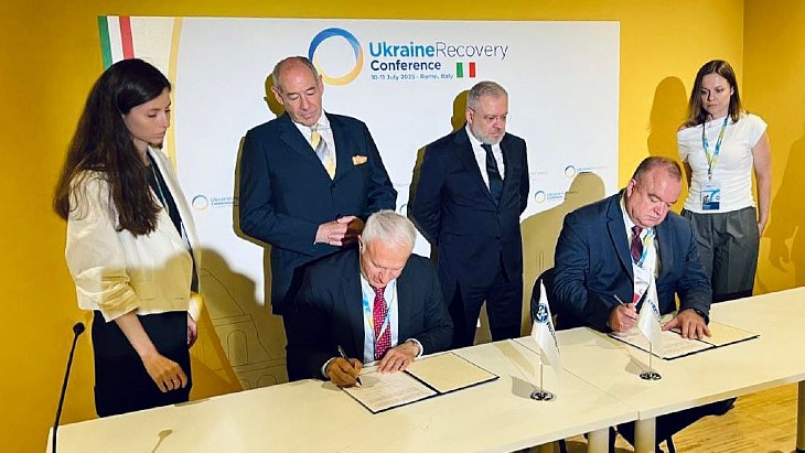 World Nuclear News (@w_nuclear_news) on Twitter photo .<a href="/energoatom_ua/">Energoatom</a> is pushing ahead with plans with <a href="/WECNuclear/">Westinghouse Nuclear</a> to create a plant for the production of fuel assemblies in Ukraine, and with <a href="/holtecintl/">Holtec International</a> for manufacturing plants for SMRs and for storage containers for used #nuclear fuel tinyurl.com/mu89f44m .<a href="/energoatom_ua/">Energoatom</a> is pushing ahead with plans with <a href="/WECNuclear/">Westinghouse Nuclear</a> to create a plant for the production of fuel assemblies in Ukraine, and with <a href="/holtecintl/">Holtec International</a> for manufacturing plants for SMRs and for storage containers for used #nuclear fuel tinyurl.com/mu89f44m