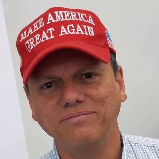 Bruno Brezenski (@bbbrezenski) on Twitter photo <a href="/tarcisiogdf/">Tarcísio Gomes de Freitas</a> Narrativas seu 🆒 seu TRAIDOR de 💩.
Tem uma carta oficial assinada por Trump dizendo o motivo da taxação.
Rasgar nossa constituição para salvar Bolsonaro IMEDIATAMENTE.
Você apoiou e agora está sentindo o peSo do dinheiro, pesa tanto que esmaga viu.
Pode apagar, mas sua <a href="/tarcisiogdf/">Tarcísio Gomes de Freitas</a> Narrativas seu 🆒 seu TRAIDOR de 💩.
Tem uma carta oficial assinada por Trump dizendo o motivo da taxação.
Rasgar nossa constituição para salvar Bolsonaro IMEDIATAMENTE.
Você apoiou e agora está sentindo o peSo do dinheiro, pesa tanto que esmaga viu.
Pode apagar, mas sua