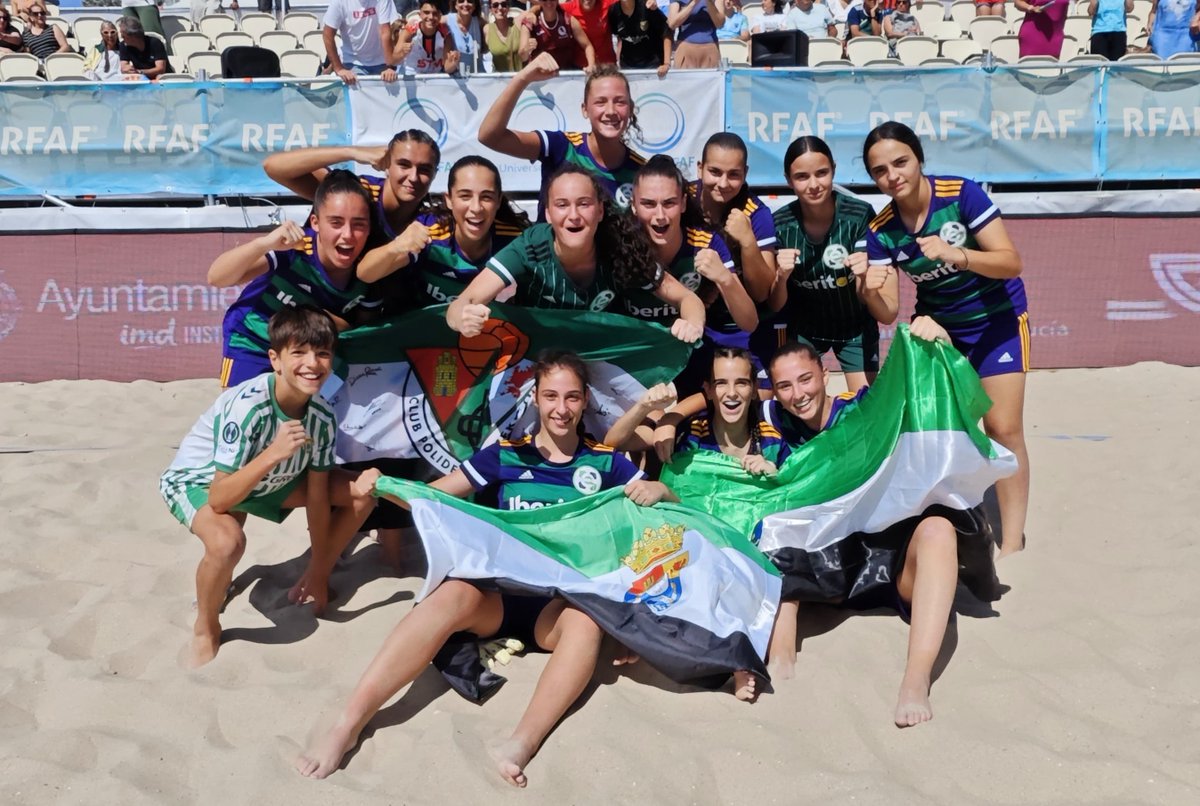 ⚽🏖️ | #FútbolPlaya |

🏆🇪🇸#𝐂𝐄𝐒𝐀 / 𝐒𝐔𝐁-𝟏𝟕 𝐅𝐄𝐌𝐄𝐍𝐈𝐍𝐎 /

EXTREMADURA 3-0 GALICIA

✅¡¡¡𝐀 𝐋𝐀 𝐅𝐈𝐍𝐀𝐀𝐀𝐀𝐋𝐋𝐋𝐋𝐋𝐋𝐋!!!

📝¡La Selección EXTREMEÑA Sub-17 Femenina se abre paso hasta la gran final del torneo con otra demostración de nivel absolutamente