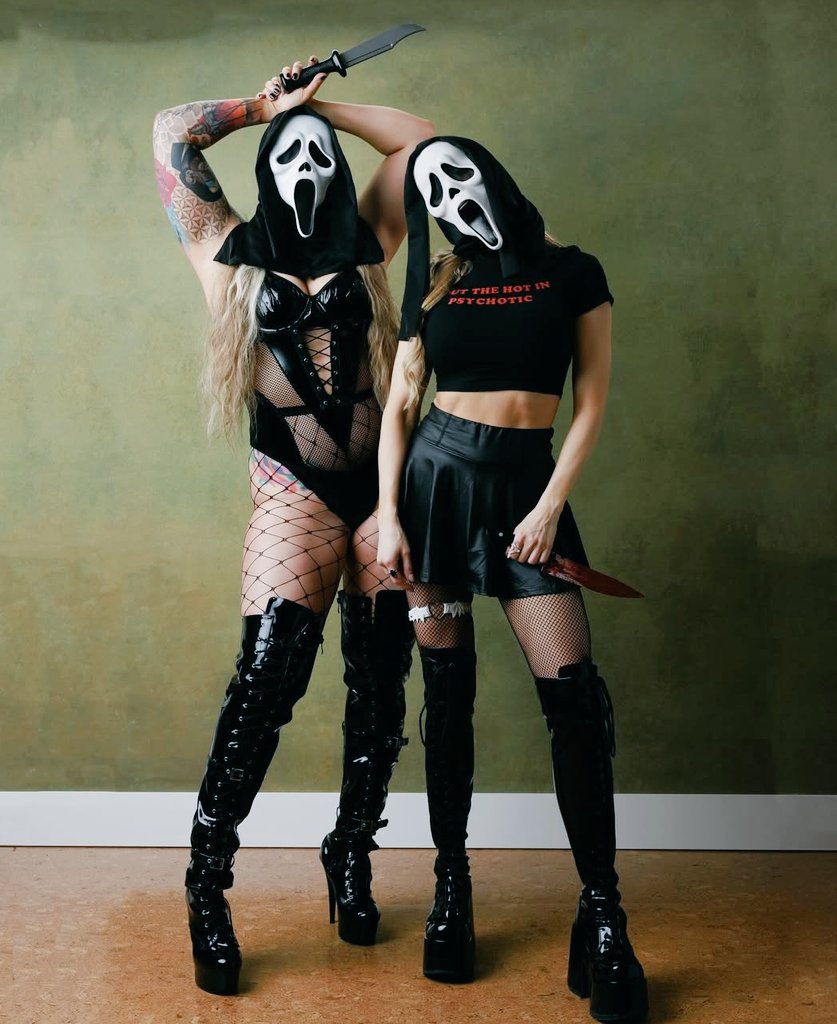 Happy #RecklessFriday 🔪