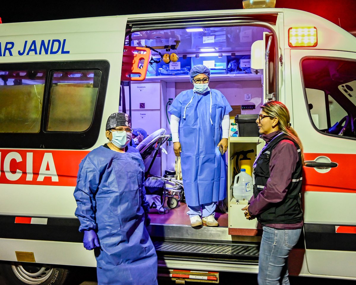 #Gestión | Durante una compleja articulación interinstitucional coordinada por el presidente del #CGREG, Ing. Jimmy Bolaños, con <a href="/armada_ecuador/">Armada del Ecuador</a>, <a href="/Salud_Ec/">Ministerio de Salud Pública 🇪🇨</a>, <a href="/FFAAECUADOR/">Fuerzas Armadas del Ecuador</a>, <a href="/DGAC_Ecuador/">DGAC Ecuador (DAC)</a>, Escuadrón Aeronaval Insular y ECU911, se activó con éxito la evacuación aeromédica urgente.