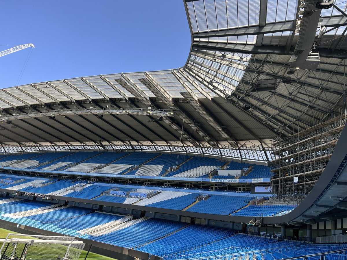 Atualmente, obras estão em andamento no Etihad Stadium. Além da ampliação da North Stand, o clube está instalando um novo telão na South Stand. Até então, o estádio contava com dois telões, ambos localizados na North Stand, um em cada extremidade. Esse novo telão será maior que