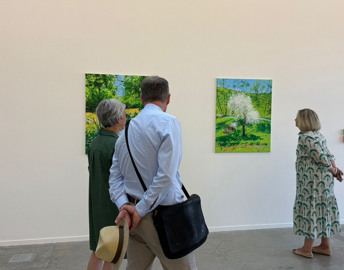 MajoriteGE's tweet image. 🙌 À Mulhouse, la @regiongrandest soutient les lieux qui font vivre la création contemporaine !
🤝 En visite à la Kunsthalle et à Motoco, @GillesFremiot, élu régional, a salué le travail mené pour la production artistique, la médiation et l’ancrage territorial.