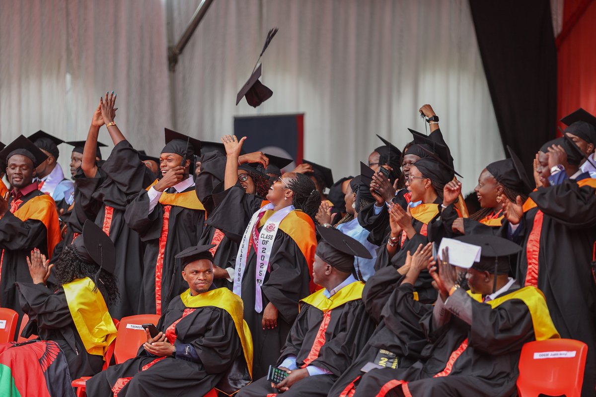4thPresidentKE's tweet image. The Future of Africa’s Health is in Your Hands, says former President Uhuru Kenyatta
NAIROBI: 11TH JULY, 2025: Former President Uhuru Kenyatta encouraged graduates at Amref International University (AMIU), reminding them that they are the hope of Africa and that the continent's…