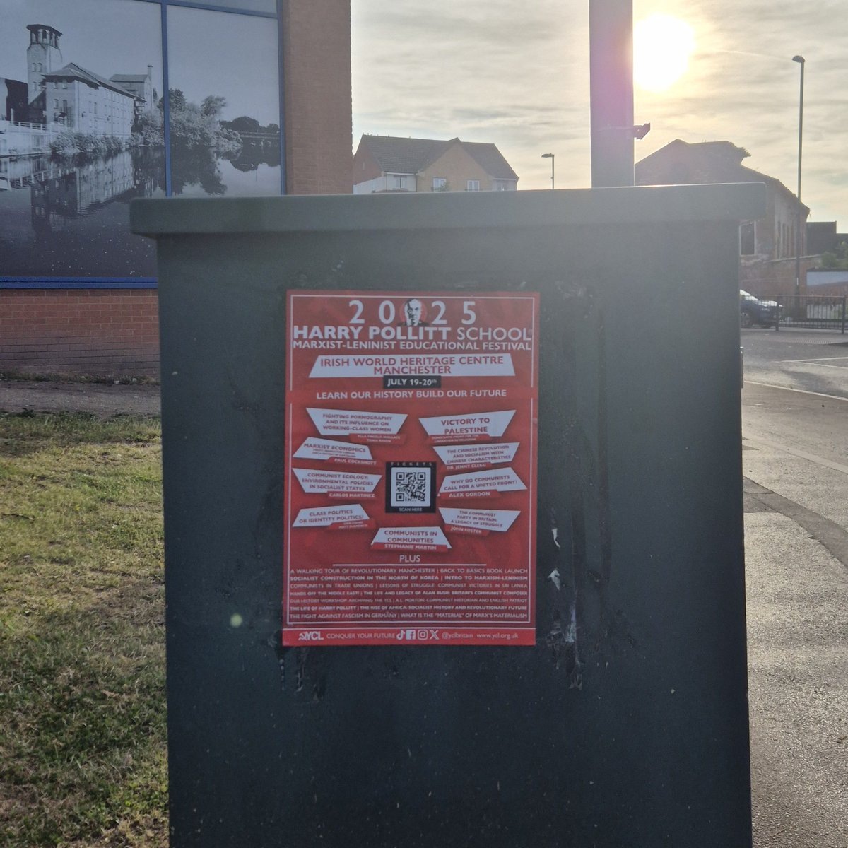 DerbyshireYcl's tweet image. Harry Pollitt School — a weekend of education, discussion, and working-class organisation — is taking place in Manchester on the 19th–20th of July. Posters advertising the event were spotted across Derby today. 📚🚩
Get tickets on the bio or shoot us a msg for more details!