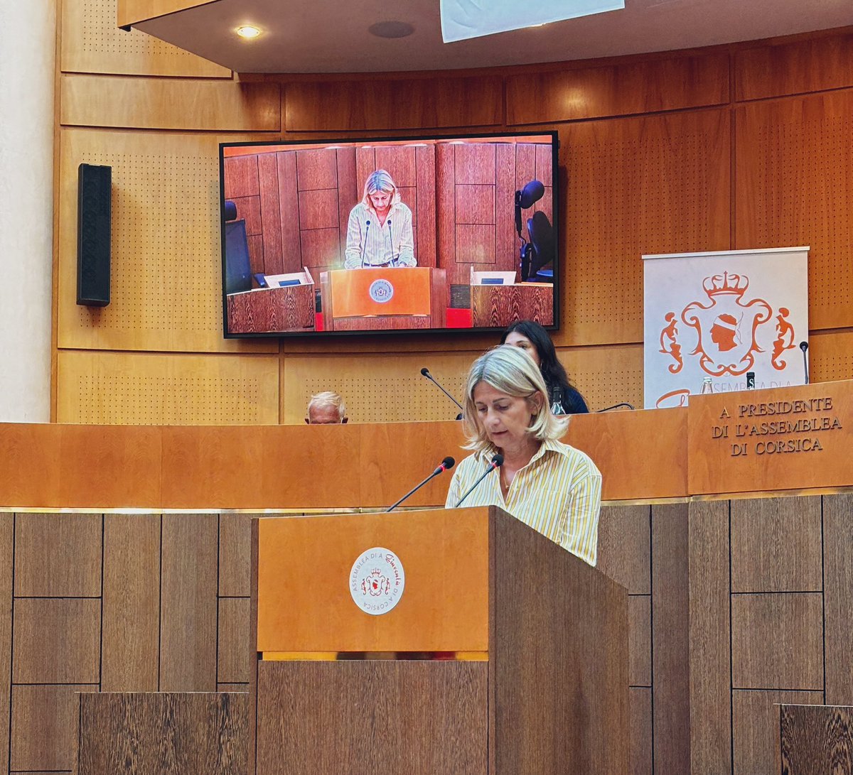 Maupertuis_N's tweet image. Oghje, durante sta terza sessione di l&apos;Assemblea di a Ghjuventù, emu avutu l&apos;uccasione di trattà di e prublematiche fundiarie in Corsica, di l&apos;IA, è di u rolu di a lingua corsa. 
Pudemu esse fieri di sti ghjovani chì aiutanu à custruì u mondu di dumane è ancu di u 2050. &quot;Quelli…