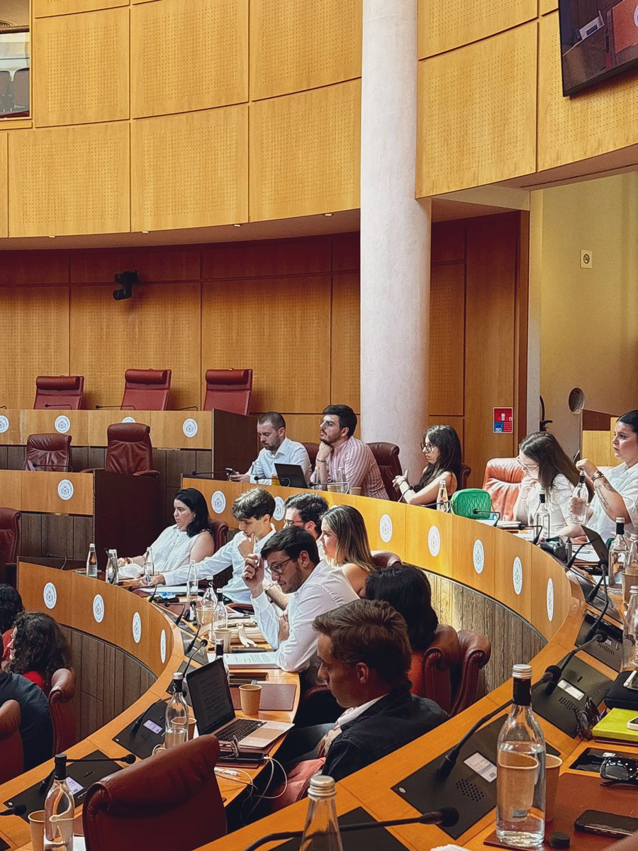 Maupertuis_N's tweet image. Oghje, durante sta terza sessione di l&apos;Assemblea di a Ghjuventù, emu avutu l&apos;uccasione di trattà di e prublematiche fundiarie in Corsica, di l&apos;IA, è di u rolu di a lingua corsa. 
Pudemu esse fieri di sti ghjovani chì aiutanu à custruì u mondu di dumane è ancu di u 2050. &quot;Quelli…
