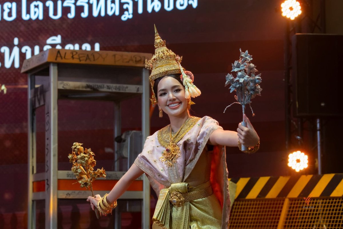 จัดเต็ม สวยงาม ภาคภูมิในความเป็นไทยกับการแสดง ชุดรำเบิกโรง โดย ทับทิม อัญรินทร์ และฟิล์ม เฌอร์ลิษา สนุกไปกับการแสดงละครนอก โดย ก้าวหน้า กิตติภัทร  
.

🗓️ สนุกกันต่อ
📍 วันที่ 12 ก.ค. 68 เวลา 12.00 น. พบกับ เนสท์ นิศาชล, บอส ธวัชนินทร์ และทะเล สงวนดีกุล 
📍 วันที่ 13 ก.ค. 68 เวลา