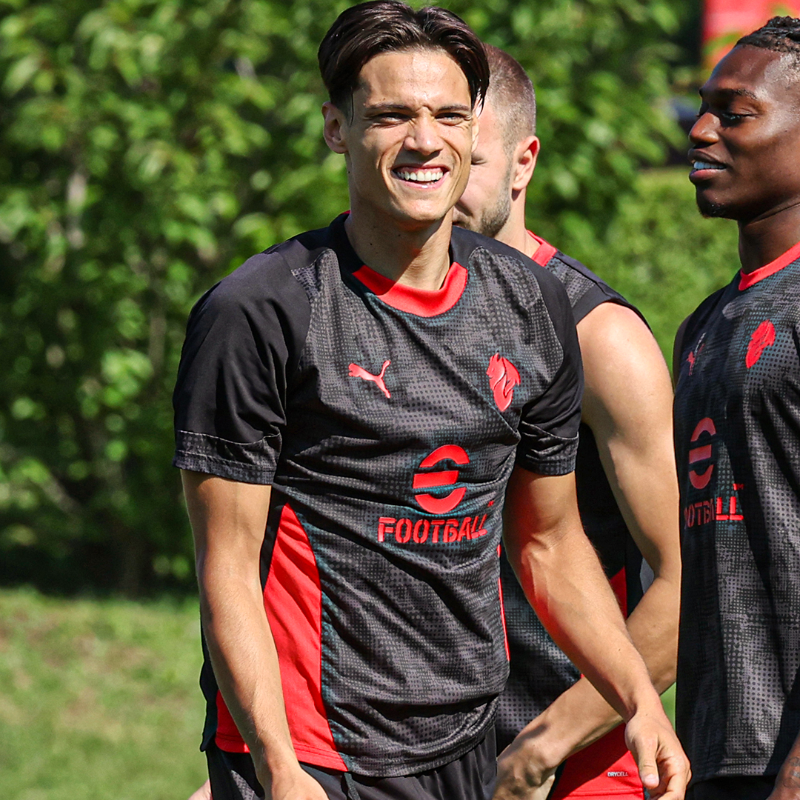 acmilan's tweet photo. The grind continues 💪