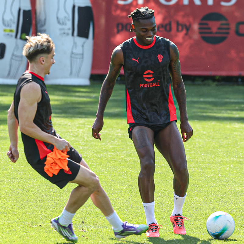 acmilan's tweet photo. The grind continues 💪