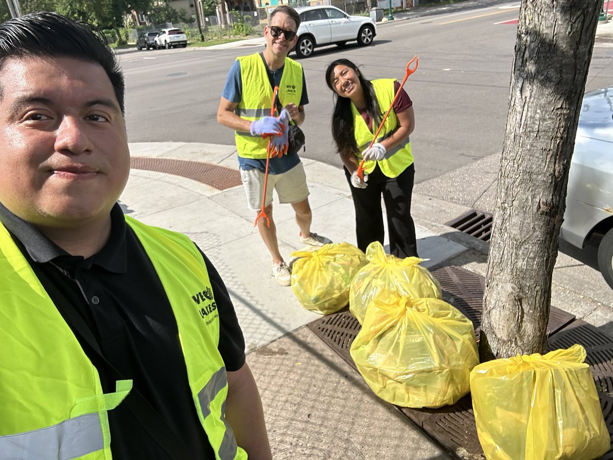 MplsWard9's tweet image. This morning, the Ward 9 Team was glad to join Kali Pliego (Crime Prevention Specialist) and the Lake Street Greenway Partnership for a neighborhood cleanup around Lake Street.
