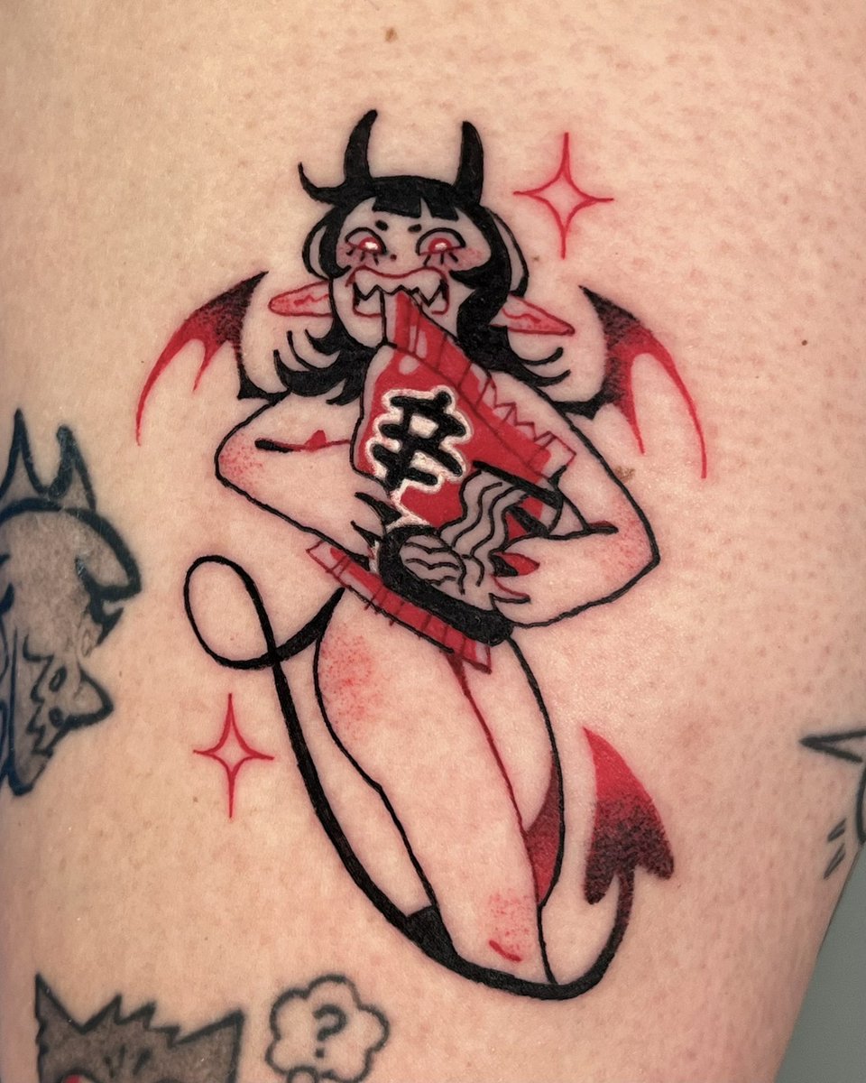 𝖘 𝖍 𝖑 𝖔 𝖗 𝖕 is tattooing cool ppl tweet media