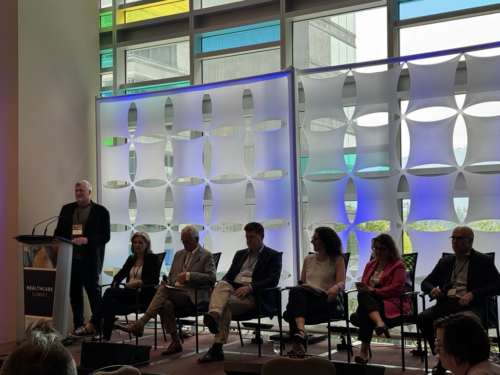 GenomeBC's tweet image. Genome BC’s CSO, Dr. Federica Di Palma, @ScienceisGlobal
closed this year’s  #HealthSummit2025, highlighting that healthy aging means adding life to years—and genomics plays a vital role. To unlock its full potential, we must be bolder in investing and embedding genomics in care.