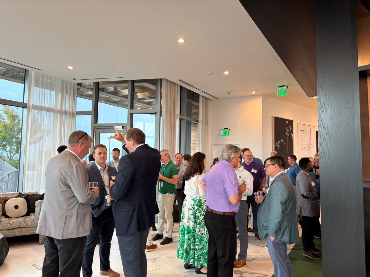 Delighted to address the Enterprise Ireland  led pharma and advance manufacturing trade mission in Raleigh, NC last night.
It was wonderful to hear from so many Irish and American companies and to connect with the Port Of Wilmington and the Research Triangle in Raleigh. 🇮🇪 🇺🇸