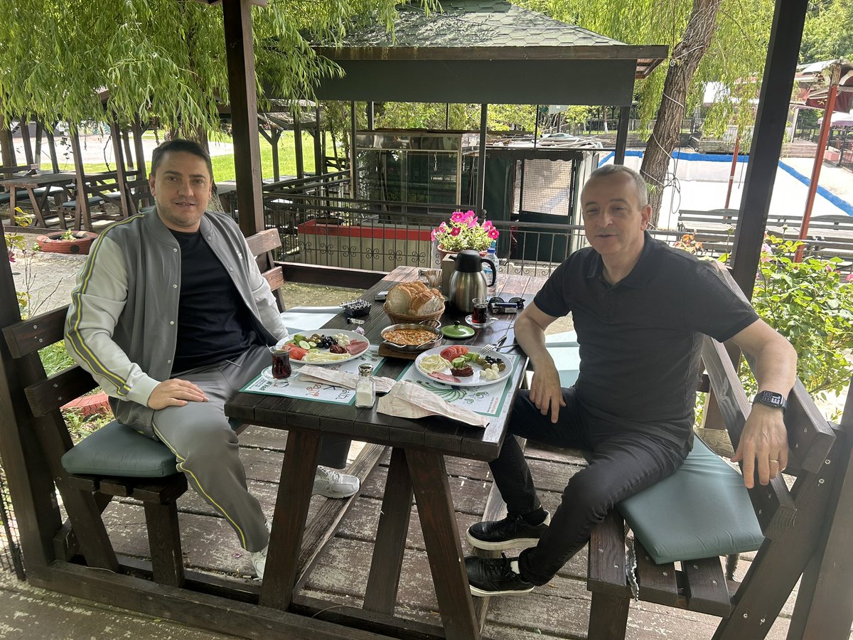 Kabil Kır (@kabilk_r) on Twitter photo Okan Koç Beşiktaş taraftarının yükselen çığlığıdır, haykırışıdır.
O nun saplamaları süper. Hele ki posterin rulo halinde gelmesi efsanedir.🦅🦅🦅🦅
<a href="/okankoc54/">Okan Koç</a> <a href="/ismailtufekci/">ismail tufekci</a> <a href="/1903mardin/">Engin JK 1903🦅</a> <a href="/alemde190309/">🔥🦅Alemde-Beşiktaş🦅🔥</a> <a href="/esnsr78/">𝓔𝓼𝓲𝓷 1903 𝓑𝓮𝓼𝓲𝓴𝓽𝓪𝓼 🦅🏆🦅</a> <a href="/_BuLenT_79/">Bülent</a> <a href="/Fs_BesiktAsk/">Fuat</a>
<a href="/BlackWhite7134/">Hüseyin KESKİN</a> <a href="/Byleiyi16/">VEDATKARAGÖZ3</a>
<a href="/Alaman1903/">Almanya Kartalı 🖤🤍🦅</a> Okan Koç Beşiktaş taraftarının yükselen çığlığıdır, haykırışıdır.
O nun saplamaları süper. Hele ki posterin rulo halinde gelmesi efsanedir.🦅🦅🦅🦅
<a href="/okankoc54/">Okan Koç</a> <a href="/ismailtufekci/">ismail tufekci</a> <a href="/1903mardin/">Engin JK 1903🦅</a> <a href="/alemde190309/">🔥🦅Alemde-Beşiktaş🦅🔥</a> <a href="/esnsr78/">𝓔𝓼𝓲𝓷 1903 𝓑𝓮𝓼𝓲𝓴𝓽𝓪𝓼 🦅🏆🦅</a> <a href="/_BuLenT_79/">Bülent</a> <a href="/Fs_BesiktAsk/">Fuat</a>
<a href="/BlackWhite7134/">Hüseyin KESKİN</a> <a href="/Byleiyi16/">VEDATKARAGÖZ3</a>
<a href="/Alaman1903/">Almanya Kartalı 🖤🤍🦅</a>