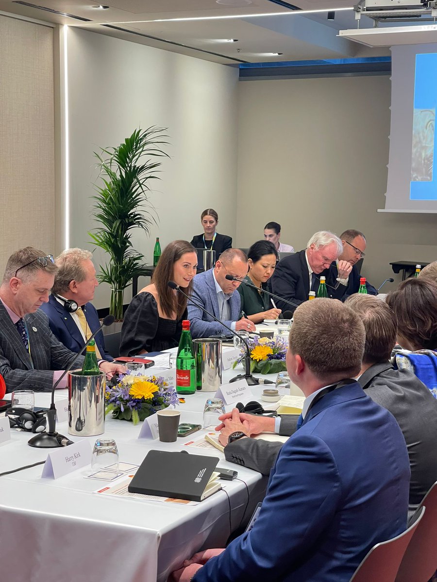theGICHD's tweet image. We’re in #Rome for the #Ukraine Recovery Conference 🇺🇦 — our 4th. Recovery starts with mine action. Without it, rebuilding &amp;amp; safe returns are impossible. @TPrivitelli met:🤝@FAO @ItalyMFA @InstituteGC &amp;amp; many Ukrainian partners.