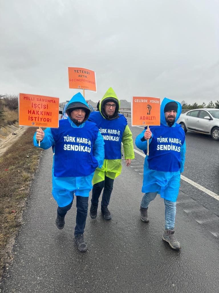 Bu halkın savunmasını yapan biziz.
Ama savunmasız bırakılan da yine biziz!
İhaneti uzakta aramayın, emekçiyi görmezden gelene bakın!
#ZordayızGeçinemiyoruz
<a href="/tcbestepe/">T.C. Cumhurbaşkanlığı</a> <a href="/csgbakanligi/">T.C. Çalışma ve Sosyal Güvenlik Bakanlığı</a> <a href="/HMBakanligi/">T.C. Hazine ve Maliye Bakanlığı</a>