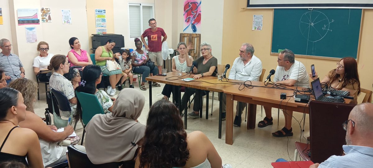 🙌Recientemente se realizó en #Orriols el conversatorio "Destrucción Ambiental", sobre el impacto de megaproyectos tanto en Valencia como en Chile

🌱 Abordamos también las luchas comunitarias en defensa del territorio contra la avaricia del capital✊🏾✊✊🏽

youtube.com/watch?v=eL9iTg…