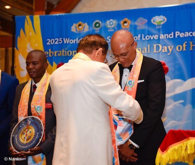 We are proud to share that former Sant Zaveryen (Haiti) Student, Cenat Esperandieu, received an award on July 10th at the 2025 World Leaders Summit of Love and Peace, in celebration of the International Day of Hope.