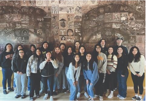 via @osudiversity : Beyond vocabulary and verbs. Spanish for Heritage Language Learners builds both proficiency and pride. Oregon State University ofrece un programa para los estudiantes que crecieron en un ambiente donde se hablaba español. 
Read more: diversity.oregonstate.edu/all-stories/be…