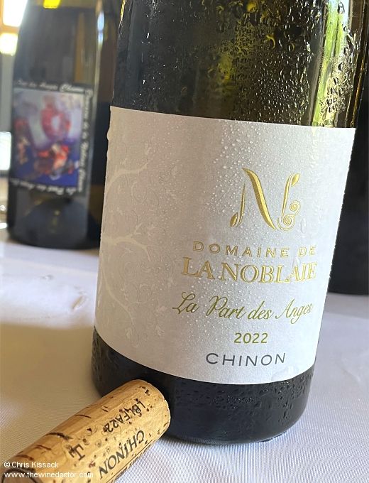 chriswinedoctor's tweet photo. Another chance to see: The Angel’s Share, my report on every vintage of La Part des Anges, the top white Chinon from Domaine de la Noblaie.
https://t.co/TUhdW1384V
[subs only]
#domainedelanoblaie #lanoblaie #jeromebillard #chinon #lapartdesanges #theangelsshare #cheninblanc #wine https://t.co/36UOhDmf1R