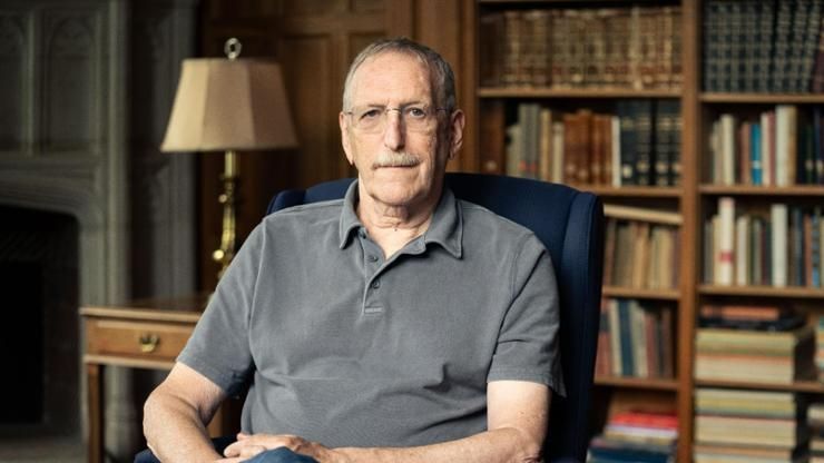 HamiltonCollege's tweet image. Maurice Isserman, Publius Virgilius Rogers Professor of American History, has been elected to the Society of American Historians for the “narrative power and scholarly distinction of [his] historical work.” buff.ly/EZJspaa 
#KnowThyself