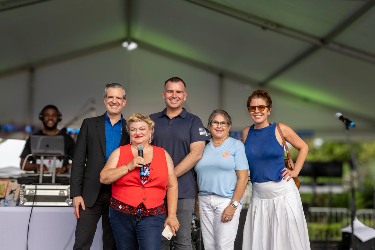 ACTProductions's tweet image. Last week, @MiamiBeachNews brought the energy for 4th of July - packed crowd, awesome music, and a drone show finale to remember! 🎆🦅
